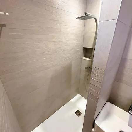 Vakantiehuis De Standing A La Avec Bel Exterieur